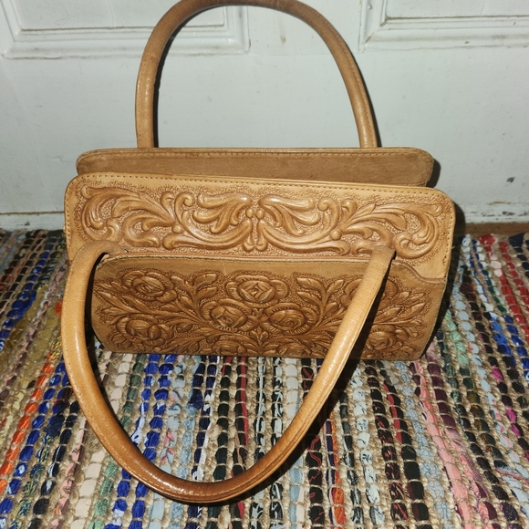 Vintage Mont-Abur Mexico Tooled Leather Purse Handbag Floral Theme - Picture 3 of 8
